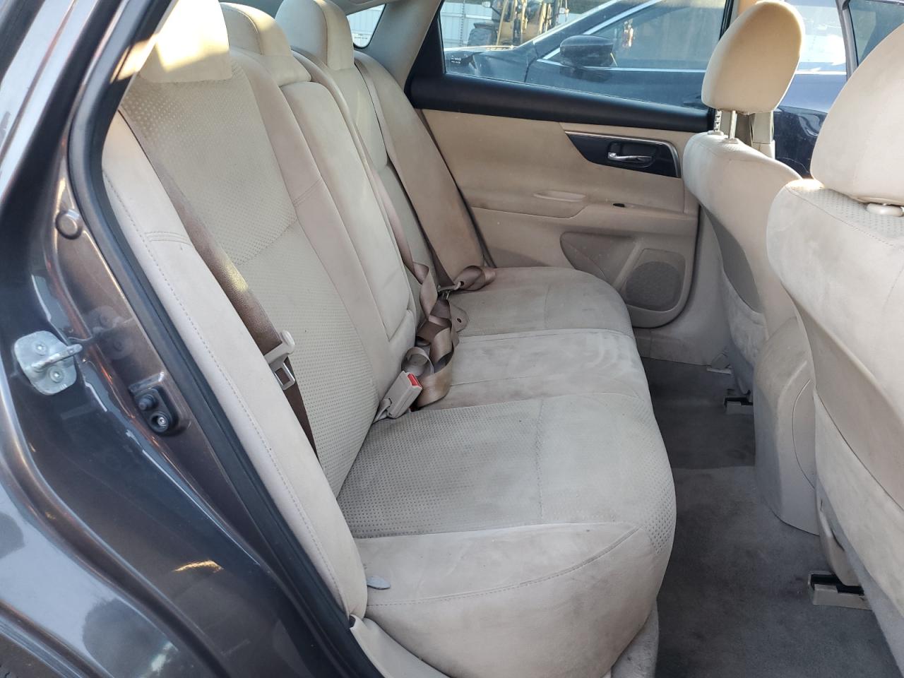 2014 Nissan Altima - Image 10
