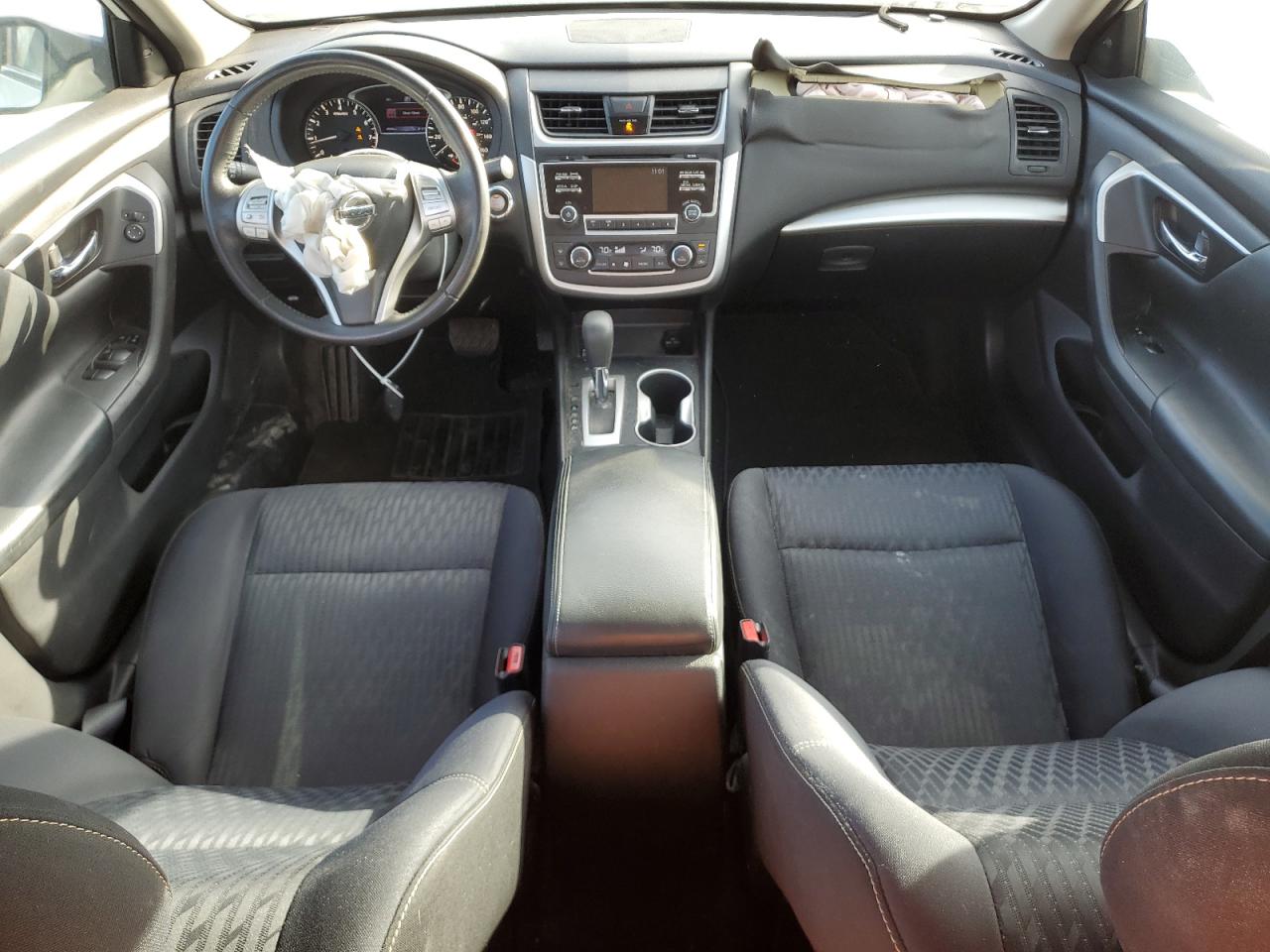 2017 Nissan Altima - Image 8