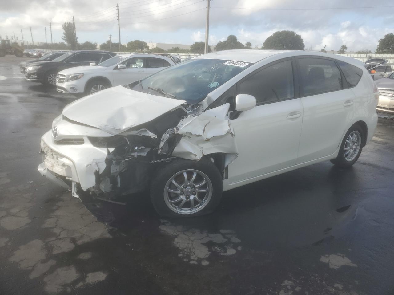2015 Toyota Prius - Image 1