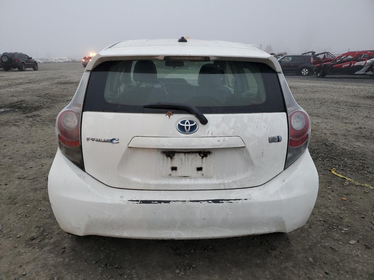 2013 Toyota Prius C VIN: JTDKDTB35D1032982 Lot: 82254624