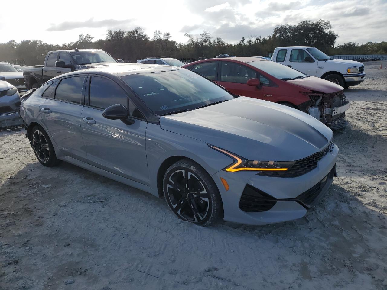 2022 Kia K5 - Image 4