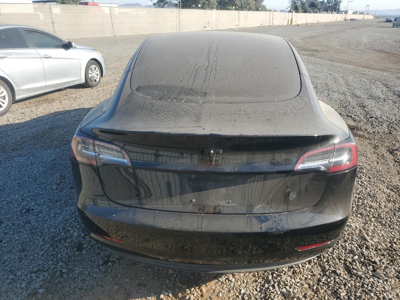 2018 Tesla Model 3 VIN: 5YJ3E1EA2JF157389 Lot: 84250154