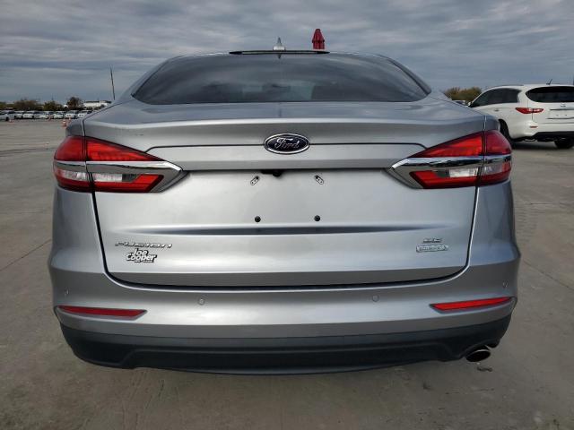  FORD FUSION 2020 Srebrny