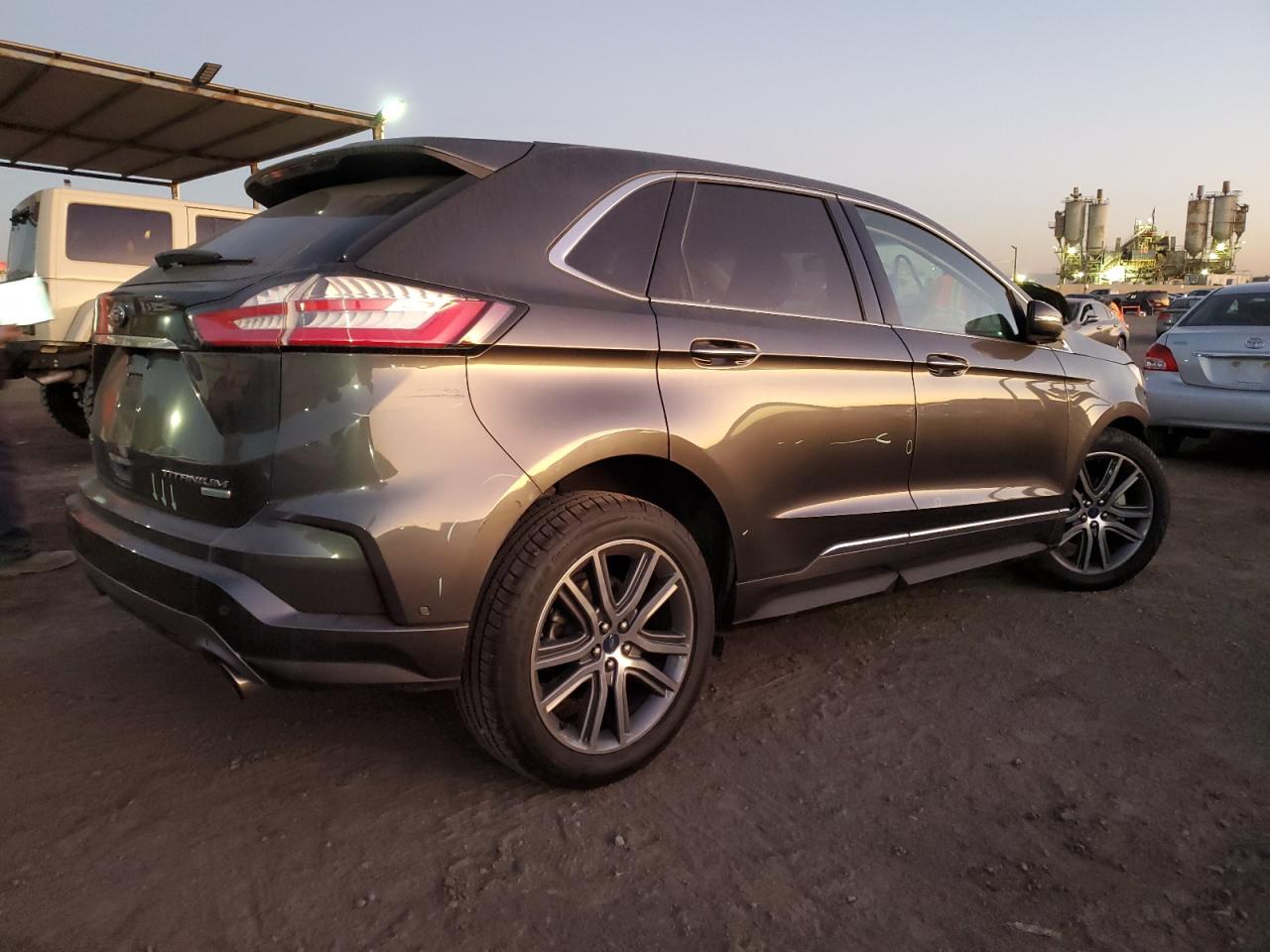 2019 Ford Edge - Image 3