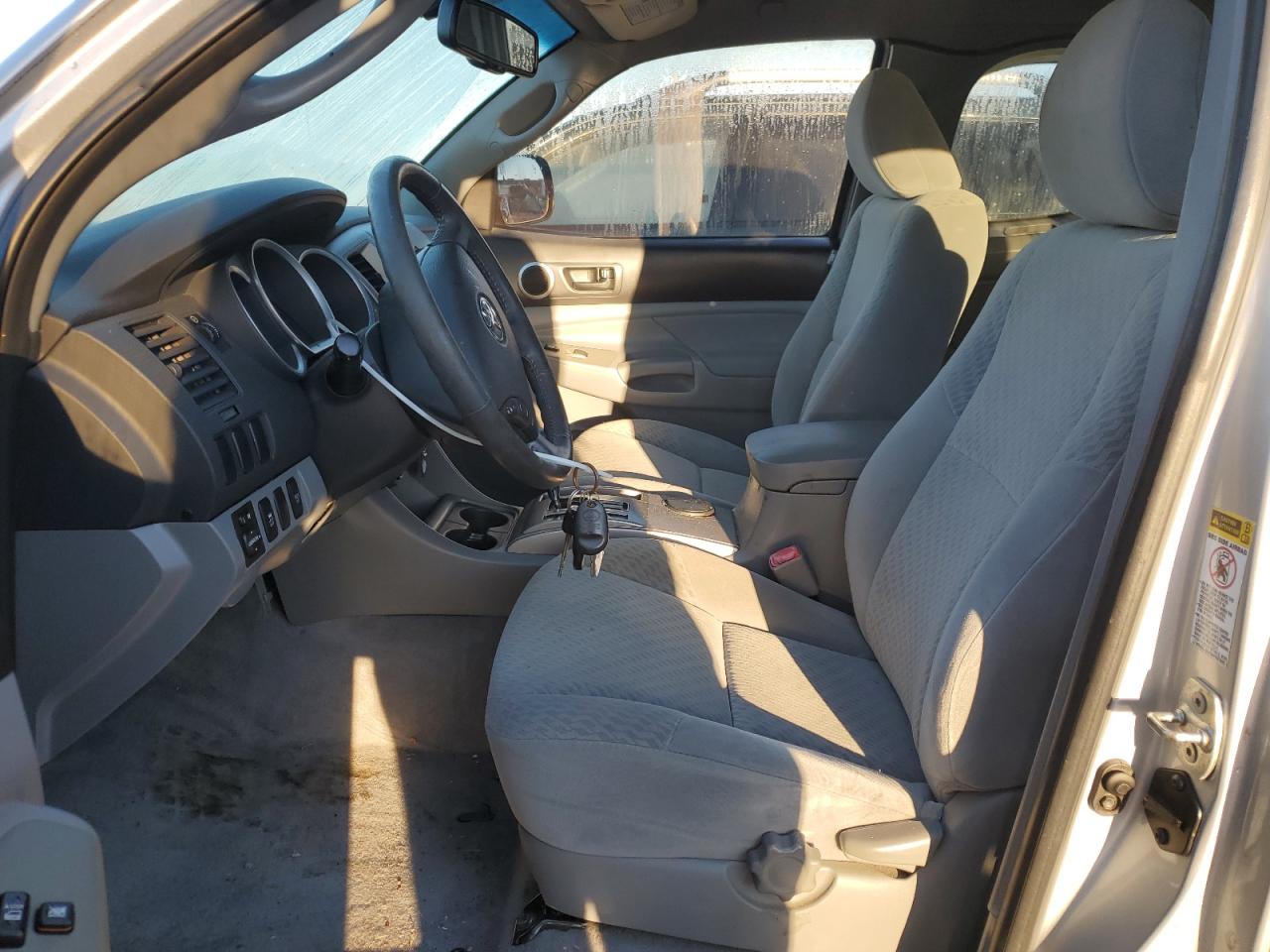 2010 Toyota Tacoma - Image 7