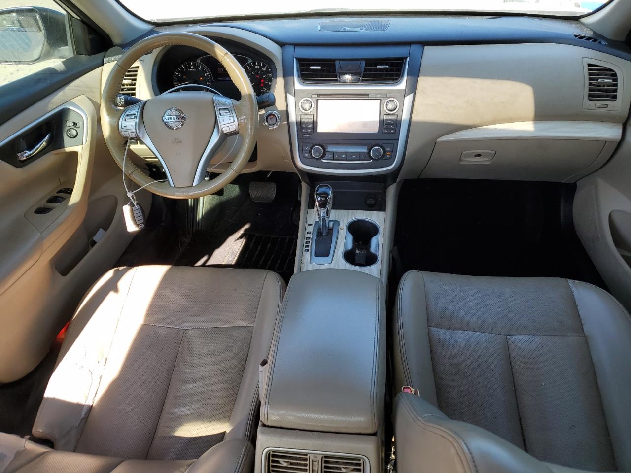 2017 Nissan Altima - Image 8