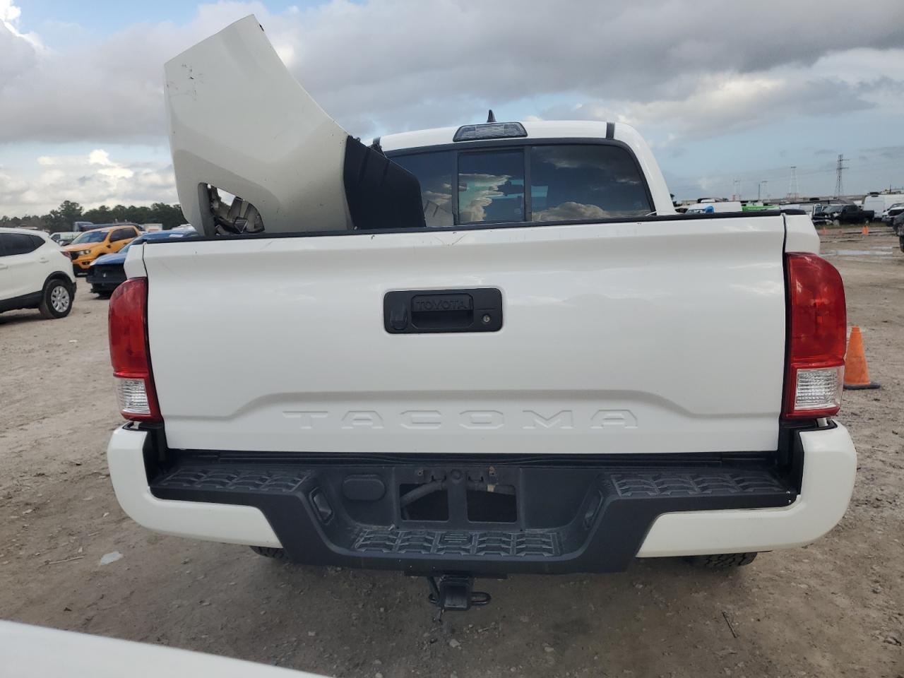 VIN 5TFAX5GN3GX061908 2016 TOYOTA TACOMA no.6