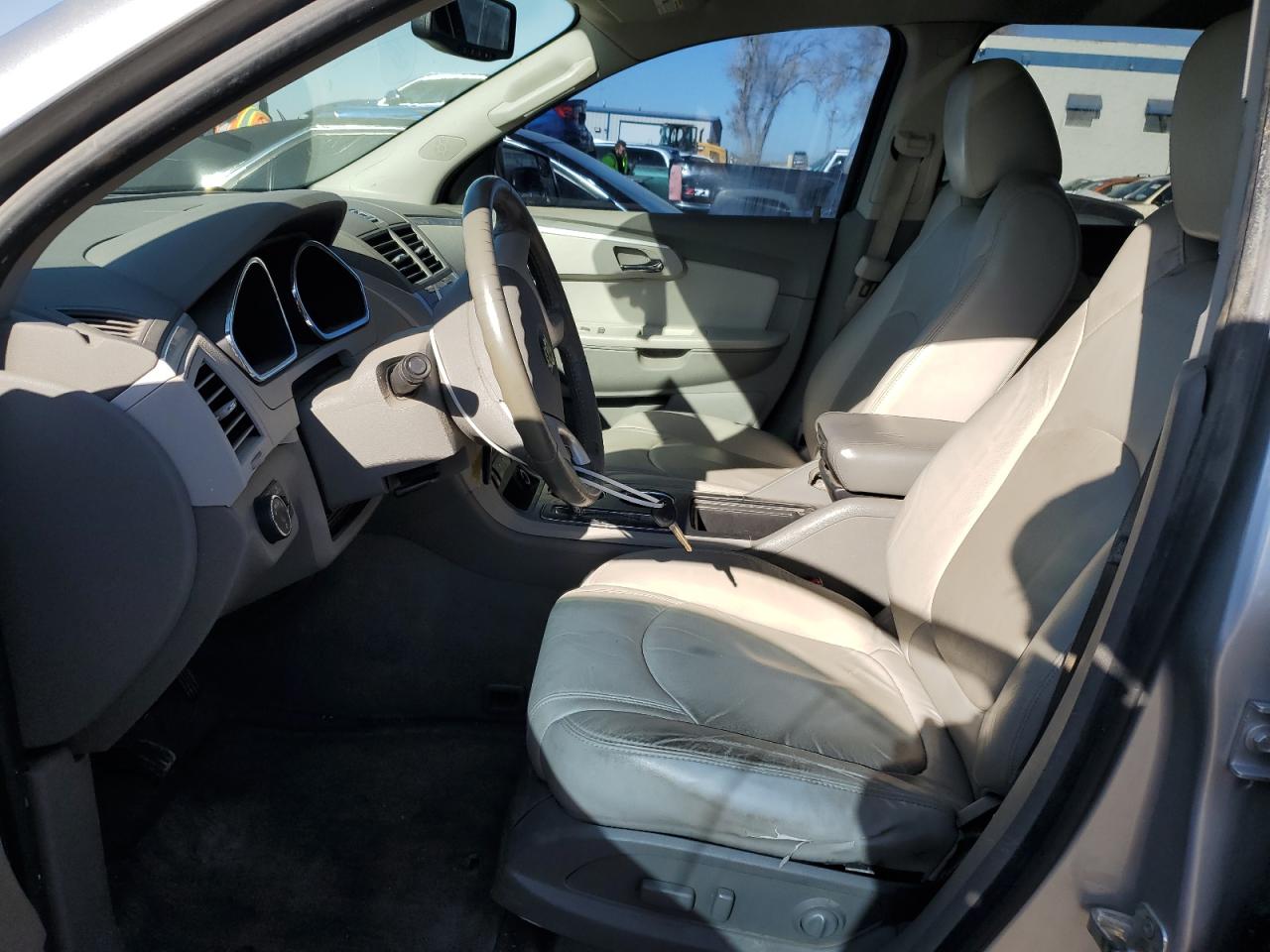 2011 Chevrolet Traverse - Image 7
