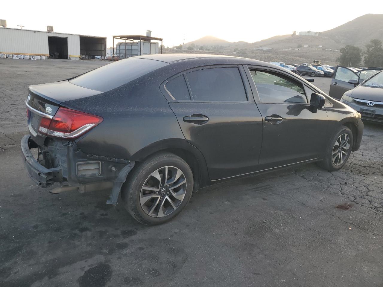 VIN 2HGFB2F89FH543365 2015 HONDA CIVIC no.3