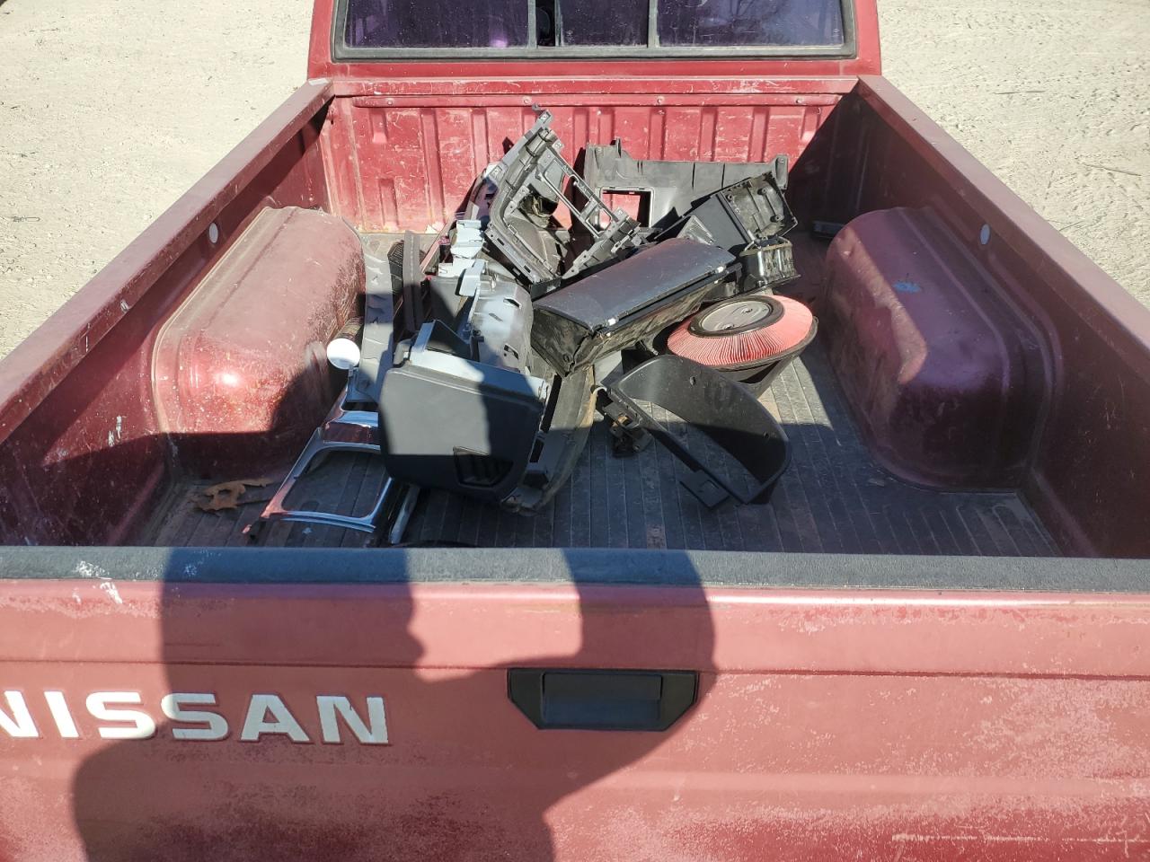 1997 Nissan Truck Base VIN: 1N6SD11S8VC338025 Lot: 83247894