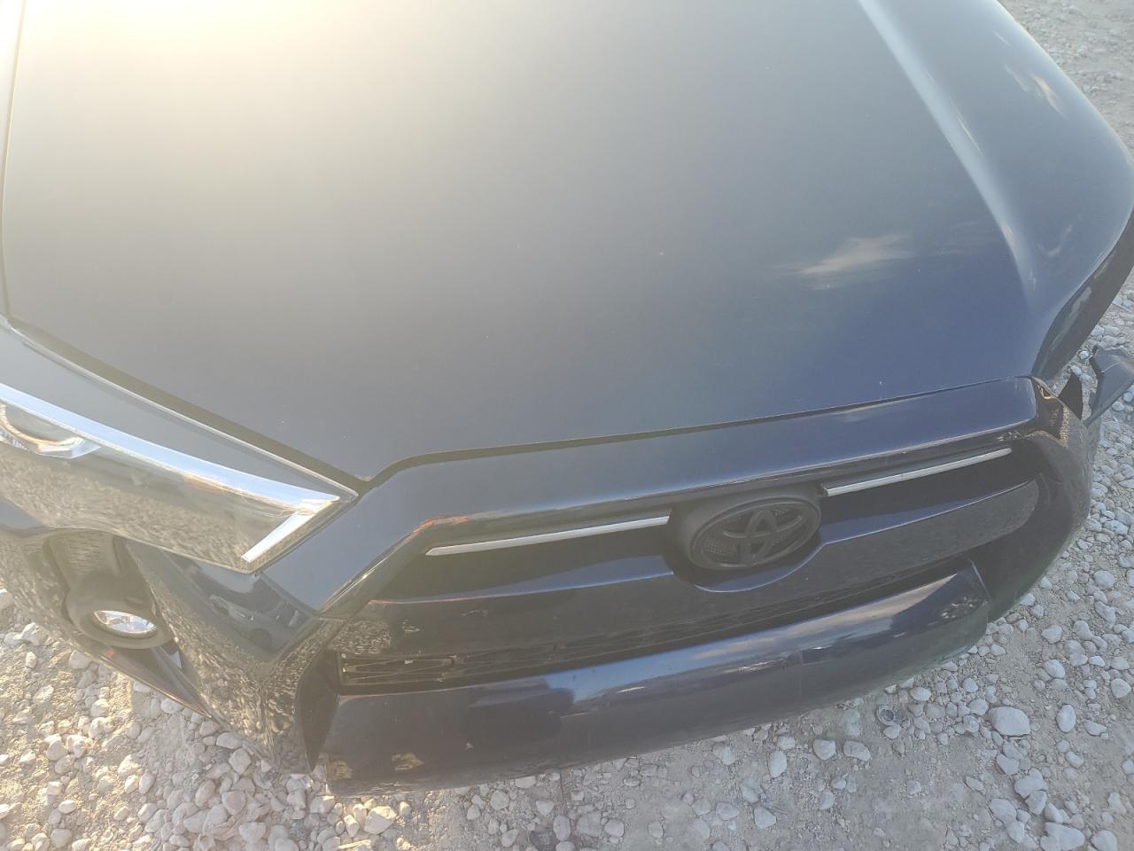 2021 Toyota 4Runner - Image 13