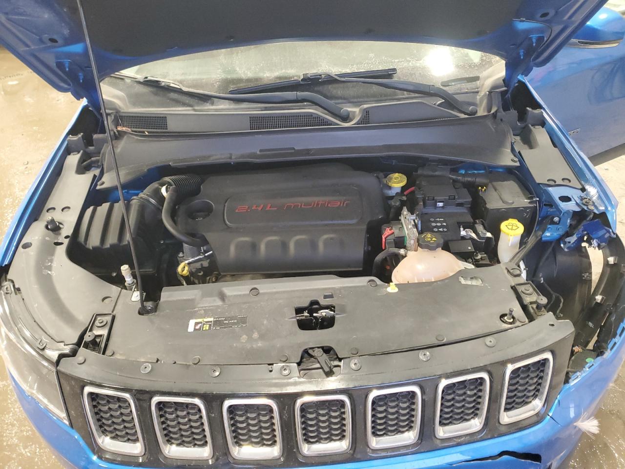 2017 Jeep Compass - Image 12