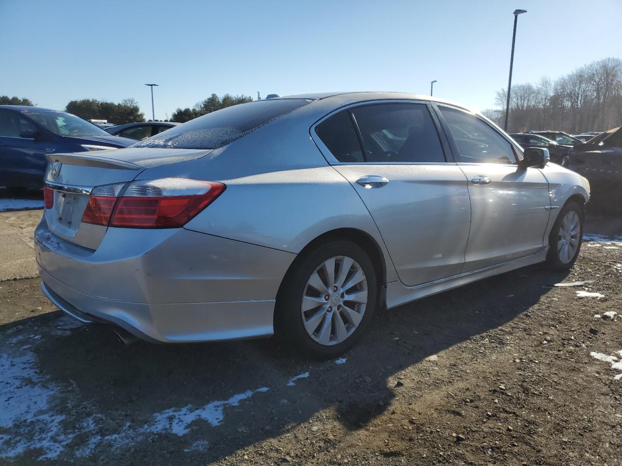 VIN 1HGCR2F82DA098901 2013 HONDA ACCORD no.3