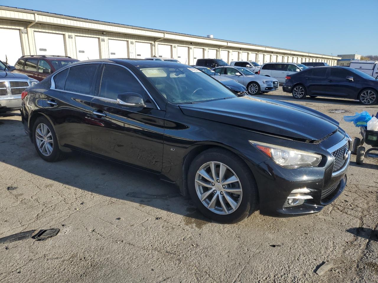 VIN JN1BV7AR5FM413942 2015 INFINITI Q50 no.4