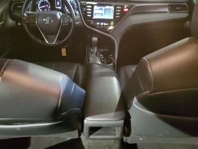  TOYOTA CAMRY 2019 Czerwony