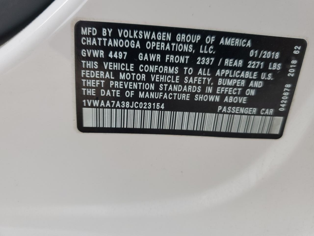 2018 Volkswagen Passat - Image 13