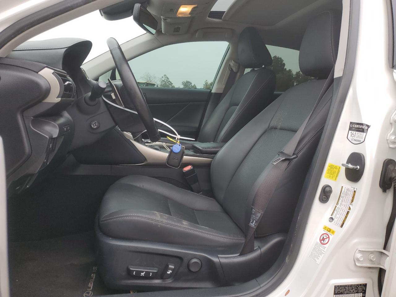 2018 Lexus IS - Image 7