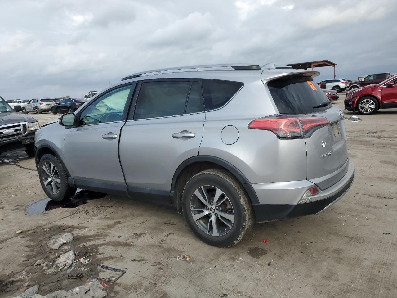 VIN 2T3WFREV3HW396403 2017 TOYOTA RAV4 no.2