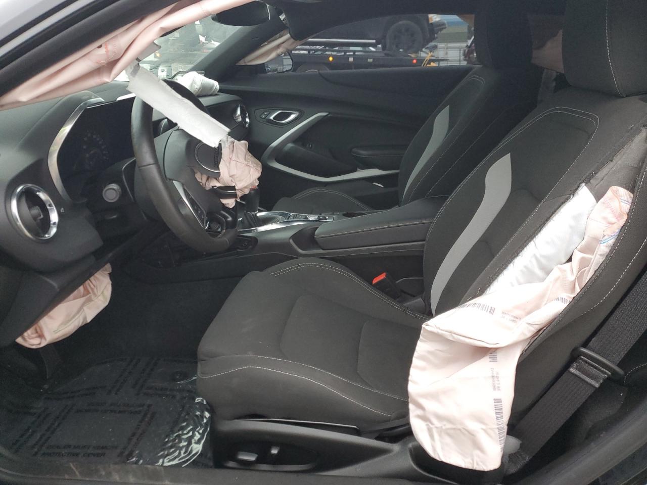2022 Chevrolet Camaro - Image 7