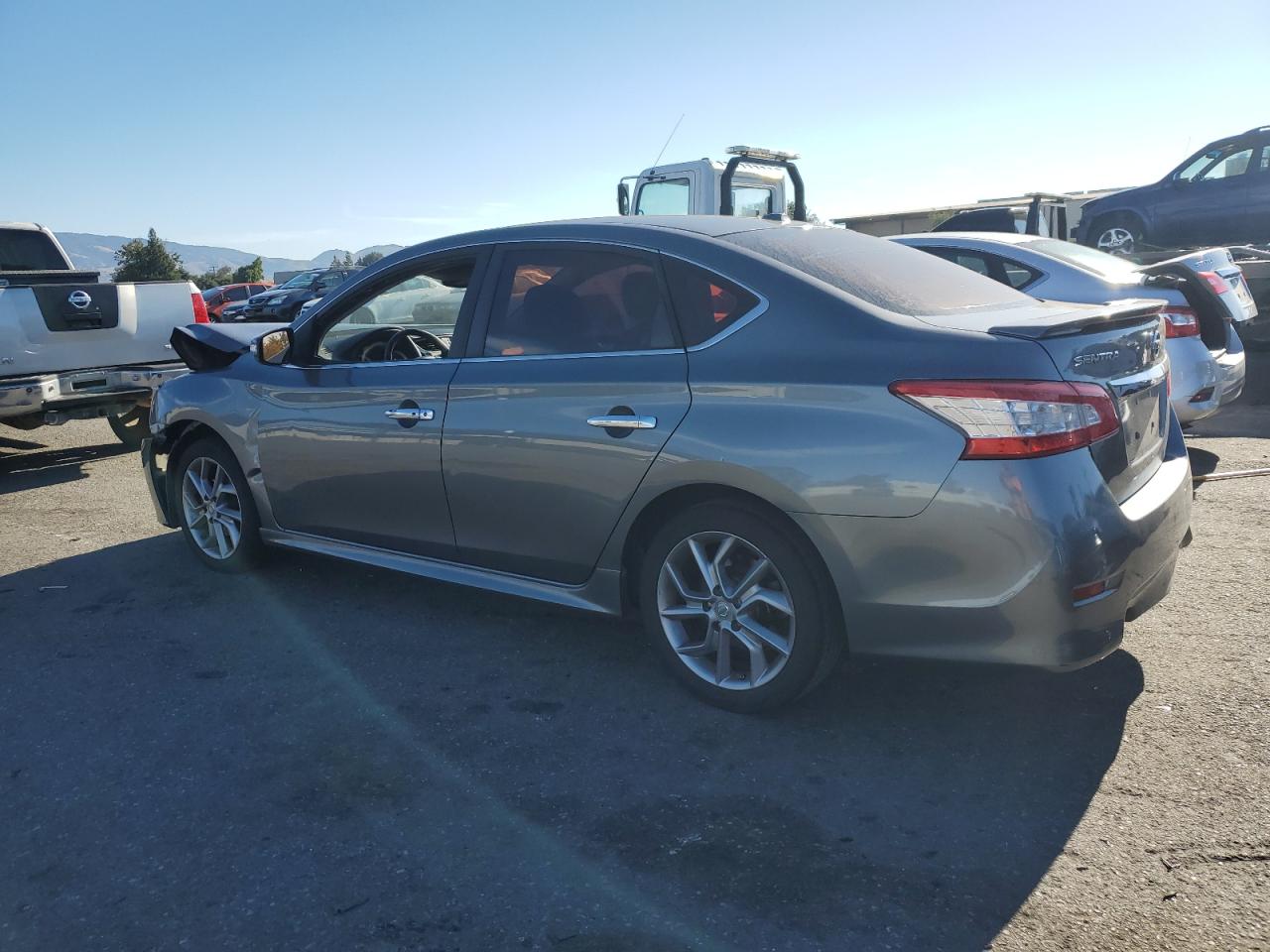 2015 Nissan Sentra - Image 2
