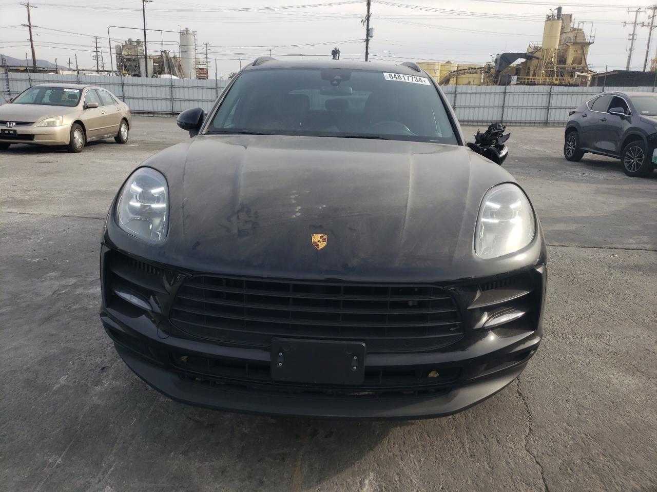 2021 Porsche Macan - Image 5