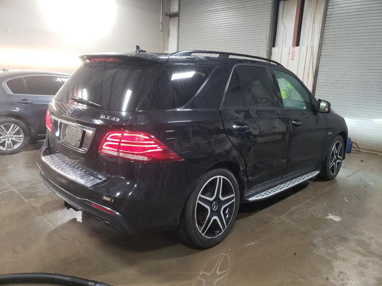 2017 Mercedes-Benz GLE - Image 3