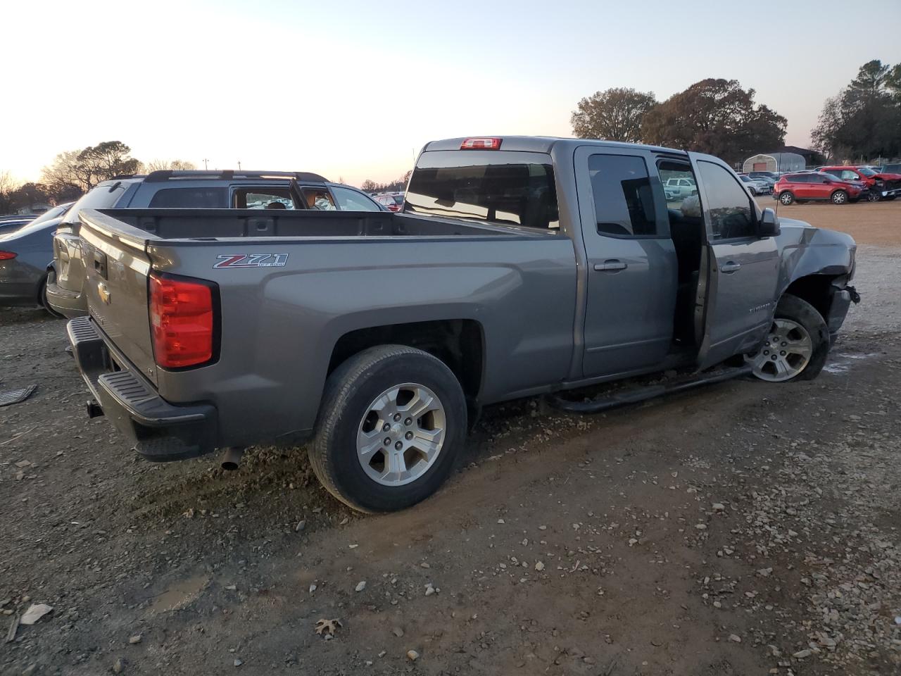 2017 Chevrolet Silverado - Image 3