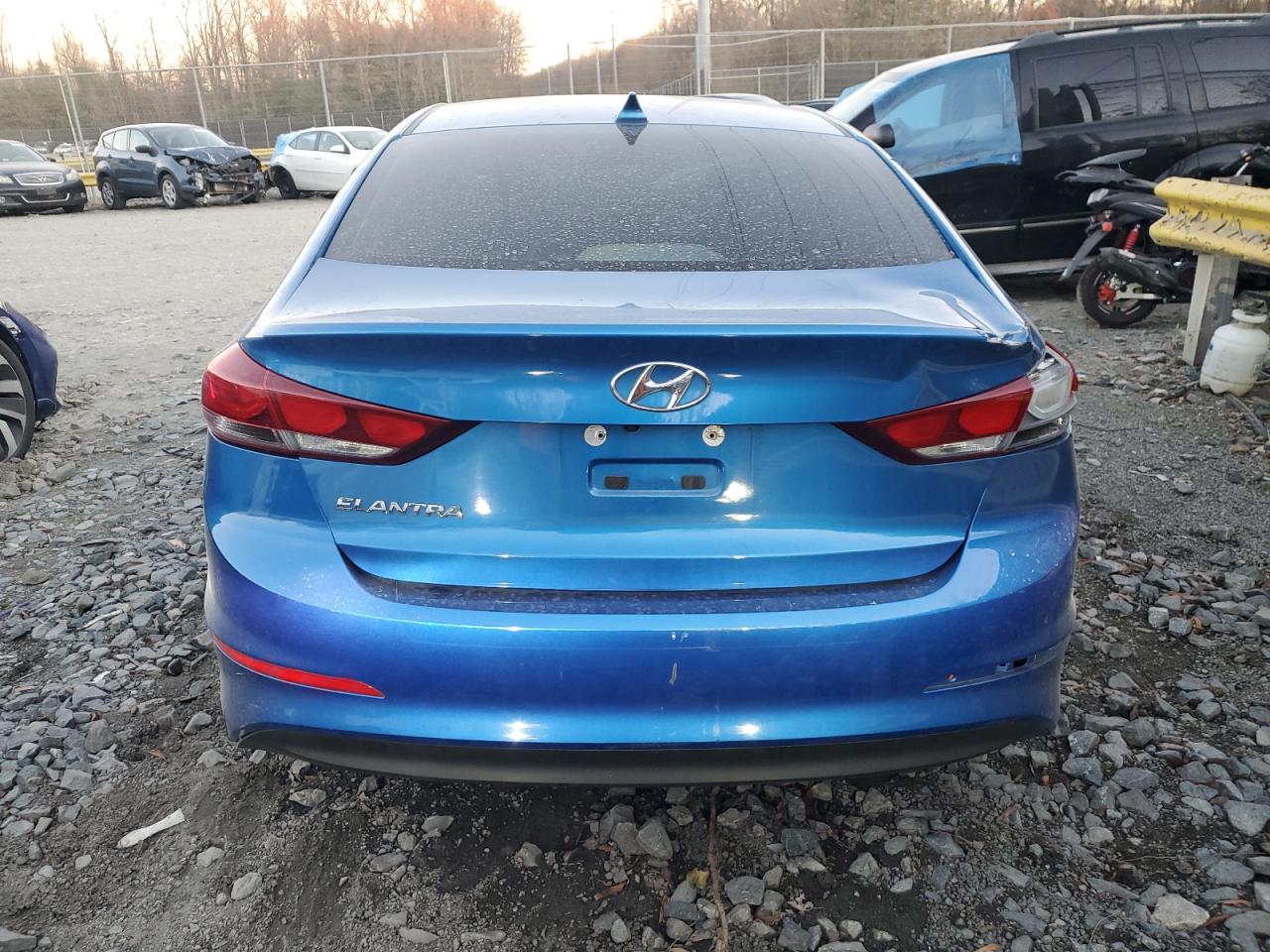 VIN 5NPD84LF6HH061823 2017 HYUNDAI ELANTRA no.6