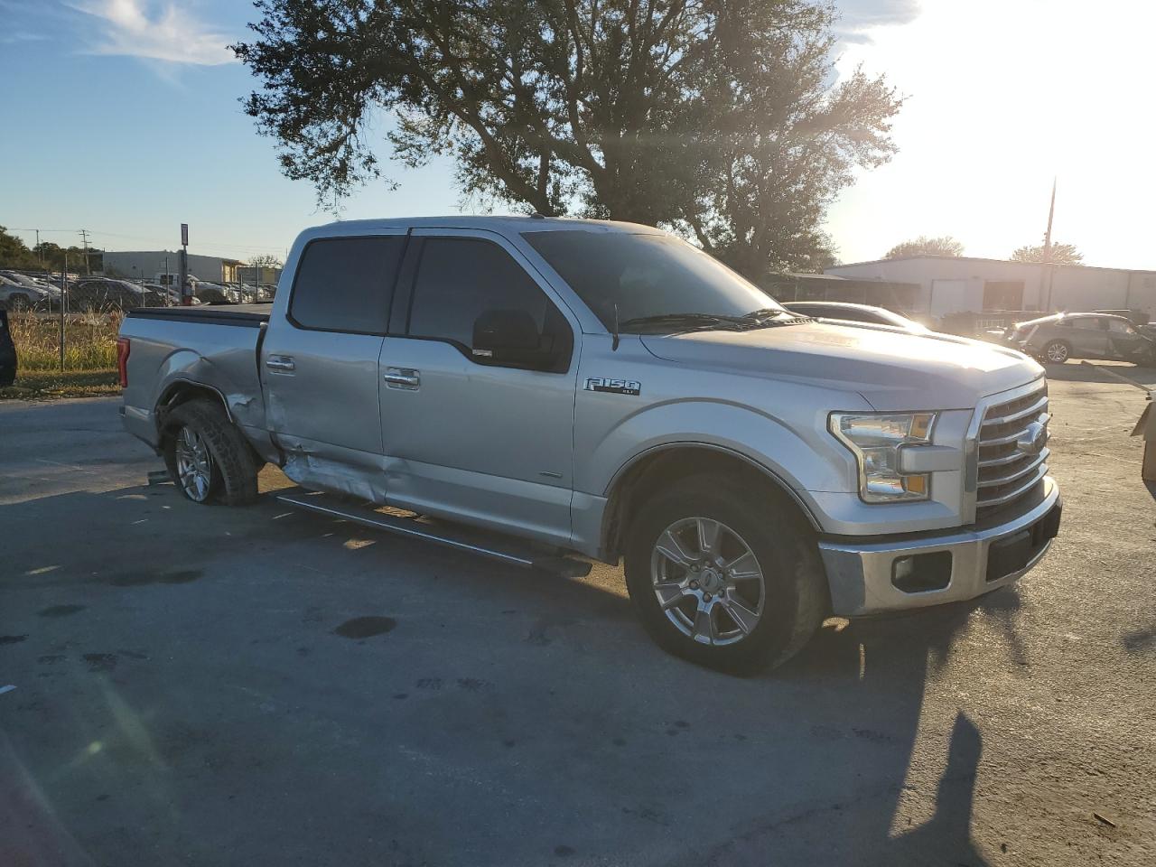 2015 Ford F-150 - Image 4