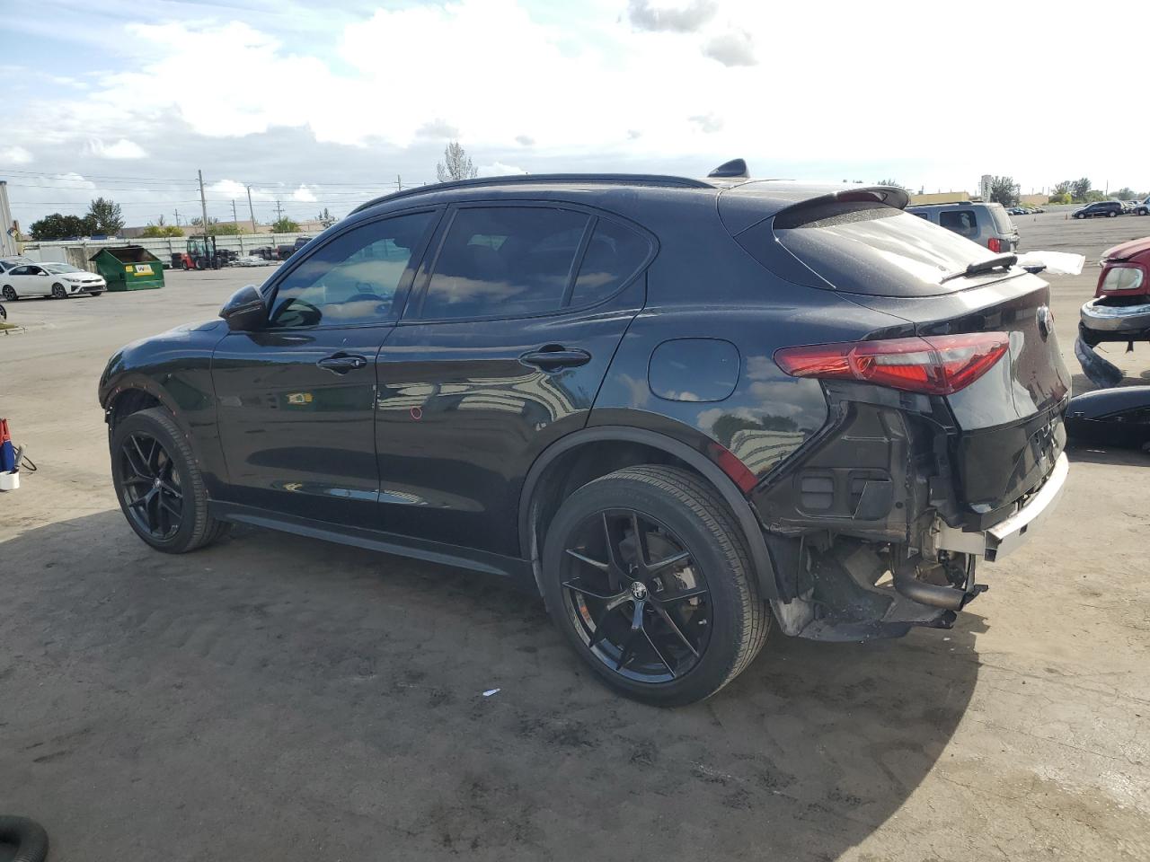 2021 Alfa Romeo Stelvio - Image 2