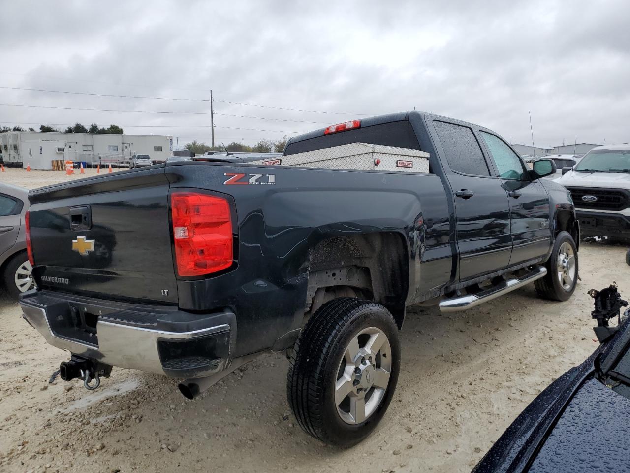 2018 Chevrolet Silverado - Image 3