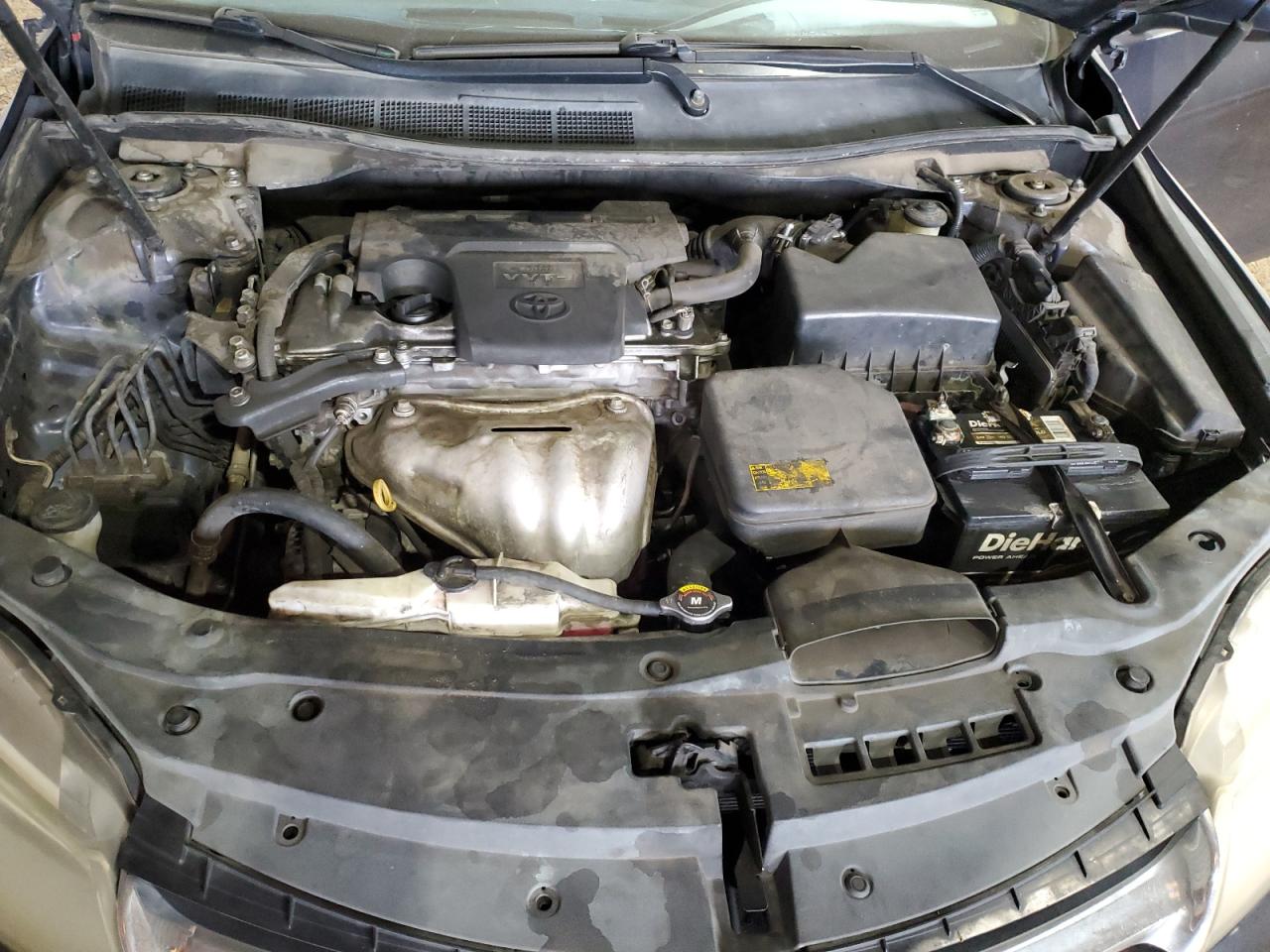 2015 Toyota Camry - Image 11