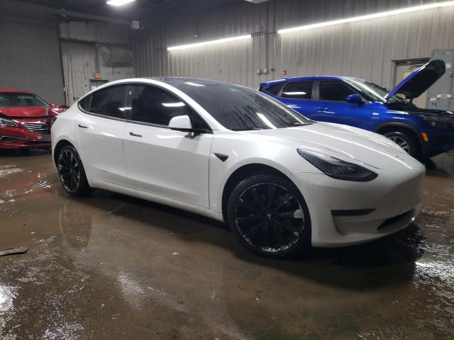  TESLA MODEL 3 2020 Белы