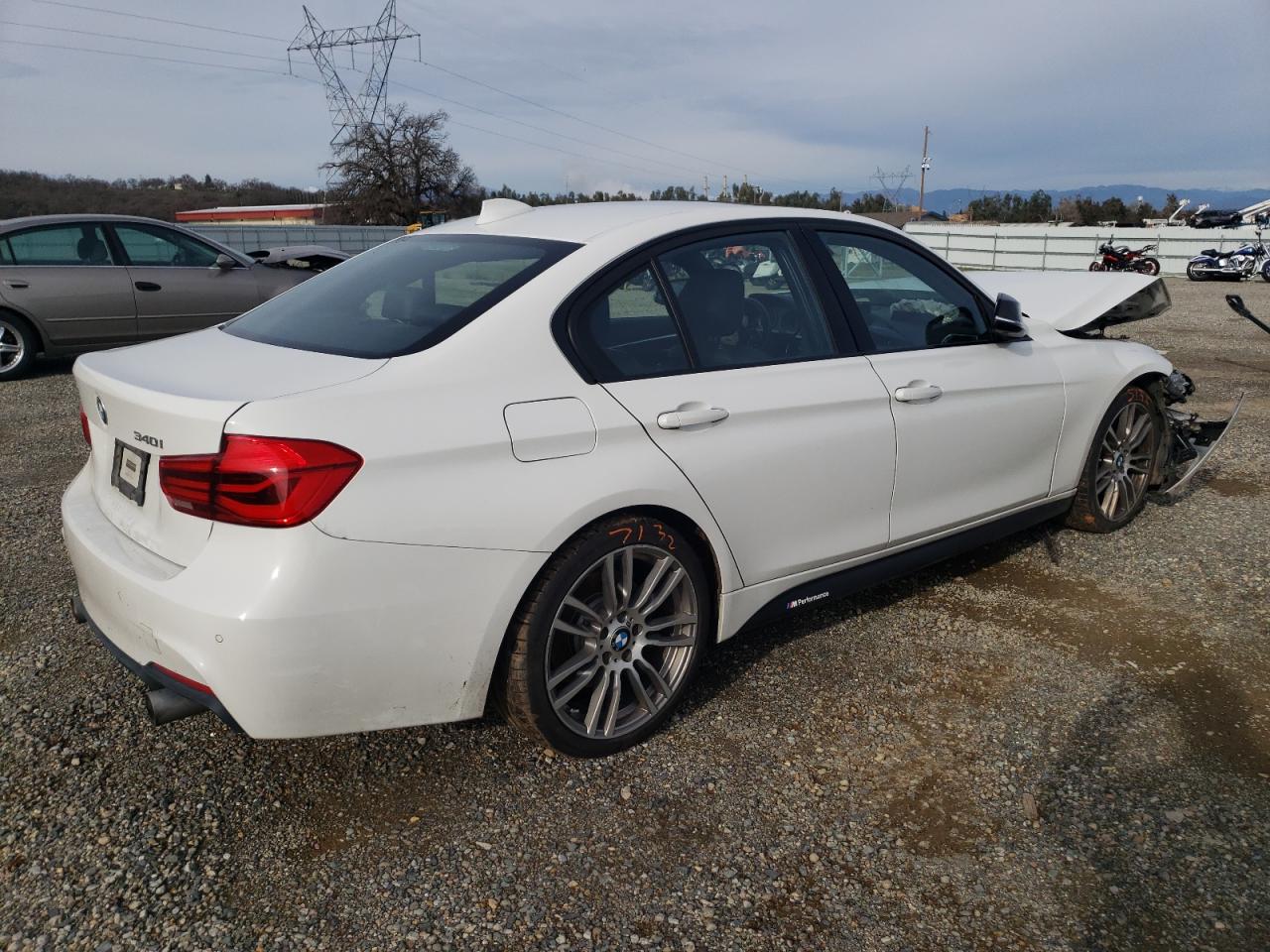 VIN WBA8B3G55GNT92970 2016 BMW 3 SERIES no.3