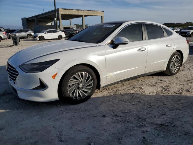 2022 Hyundai Sonata Hybrid