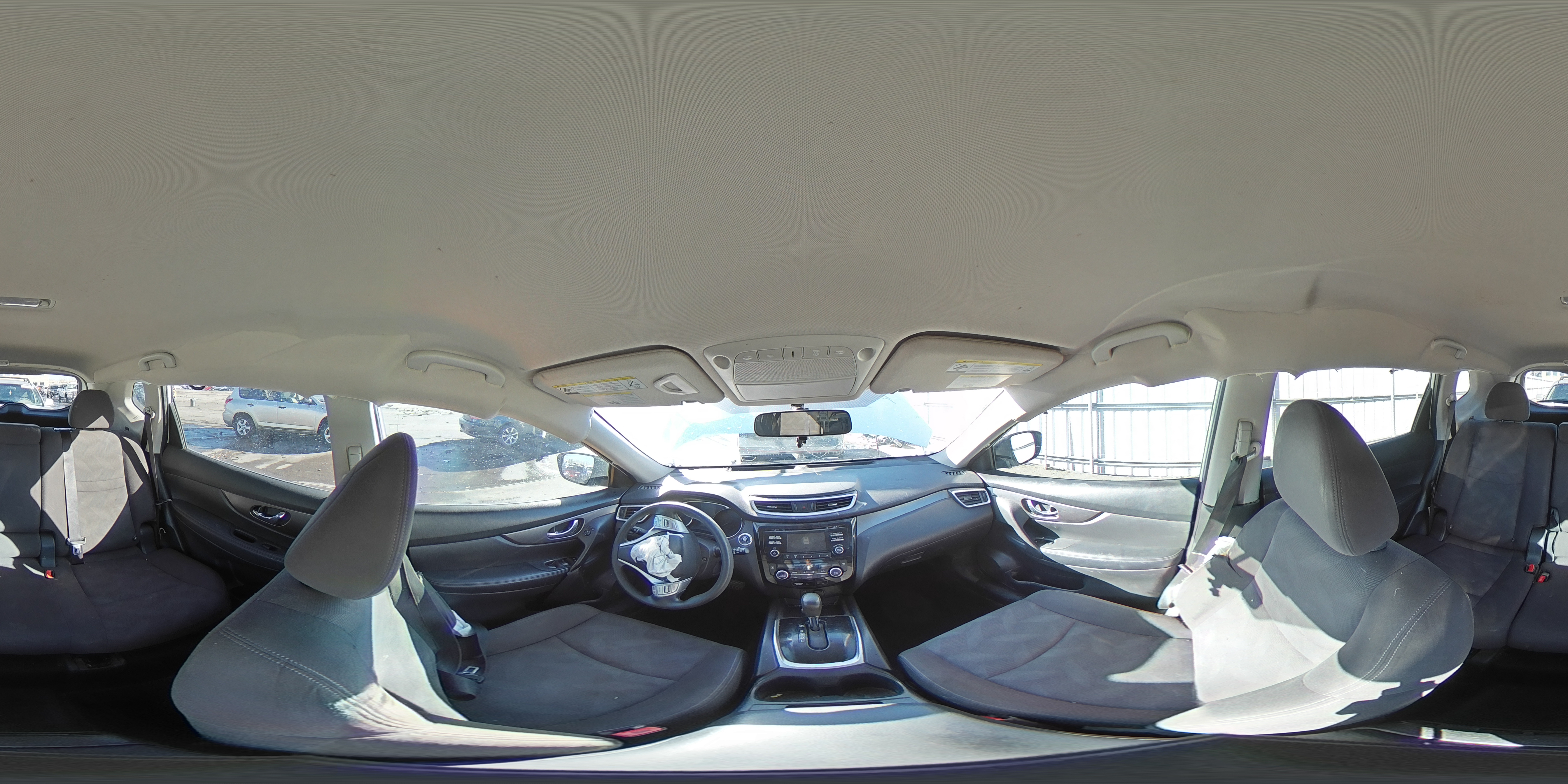 2016 Nissan Rogue - Image 16