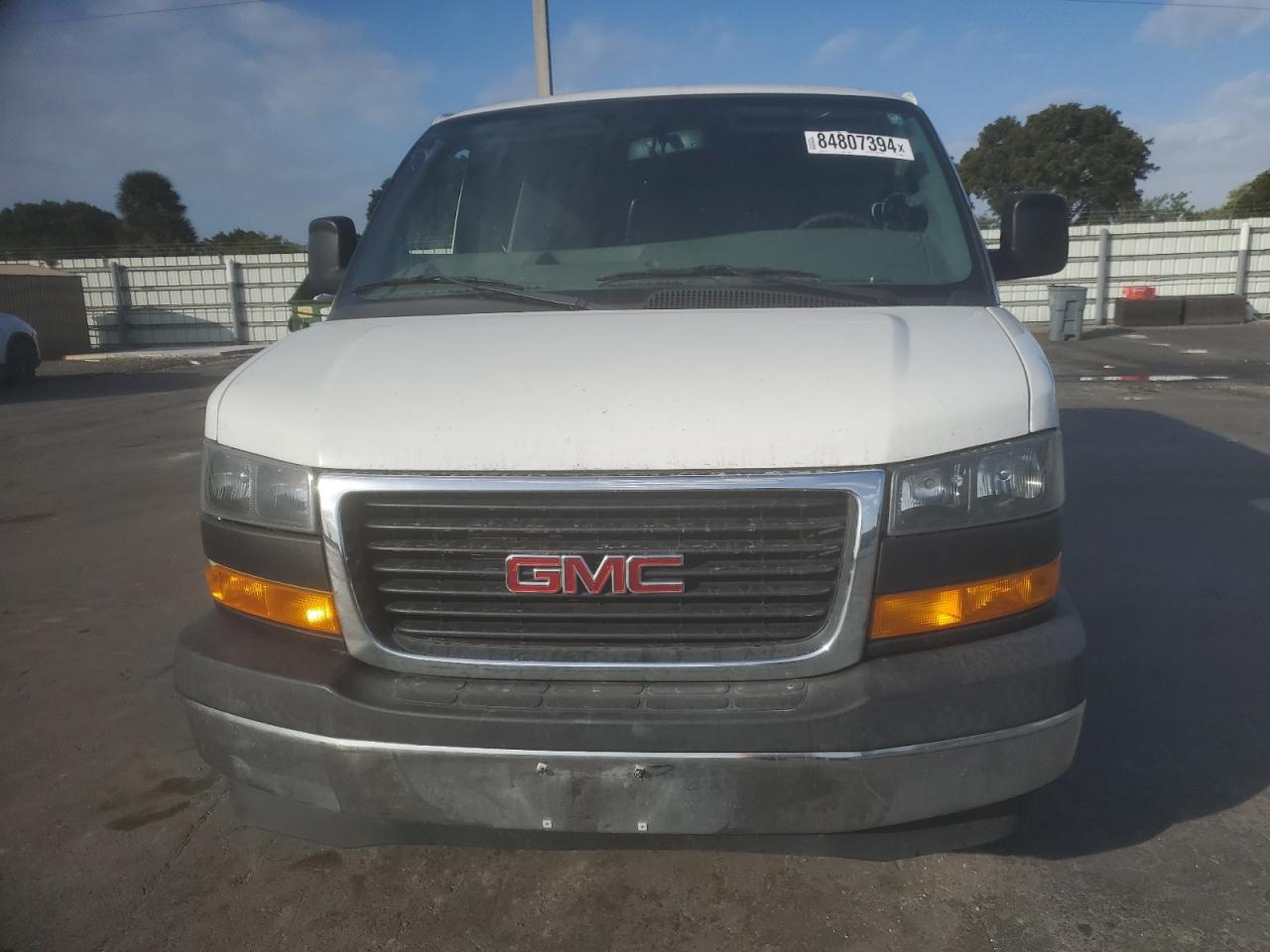 VIN 1GTW7AFG4J1908236 2018 GMC SAVANA no.5