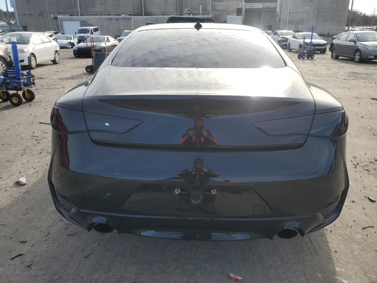2018 Infiniti Q60 - Image 6