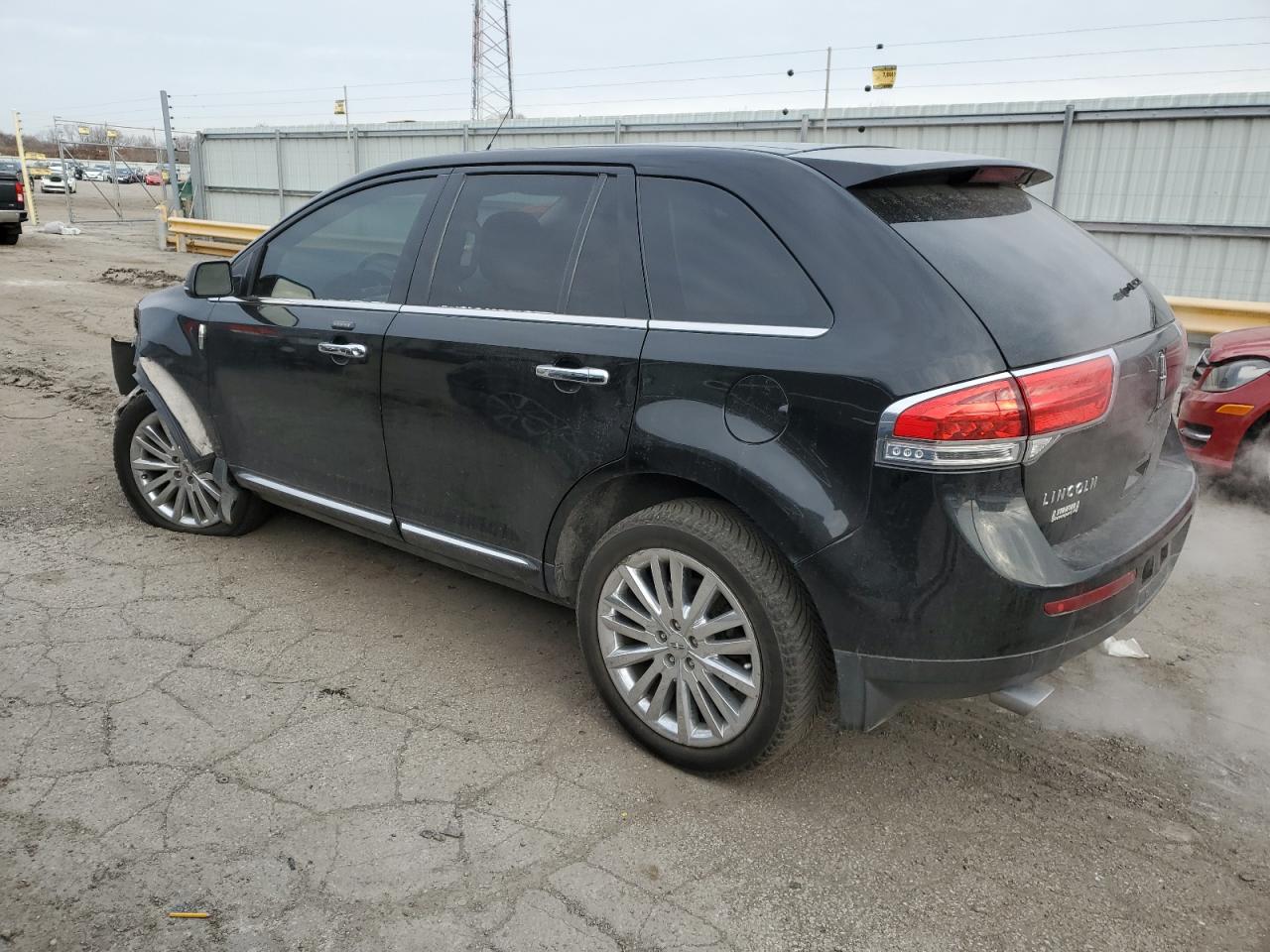 VIN 2LMDJ6JK6DBL31669 2013 LINCOLN MKX no.2