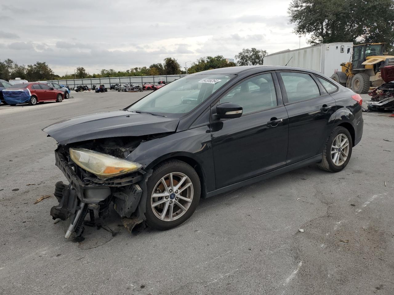 VIN 1FADP3F20HL215515 2017 FORD FOCUS no.1