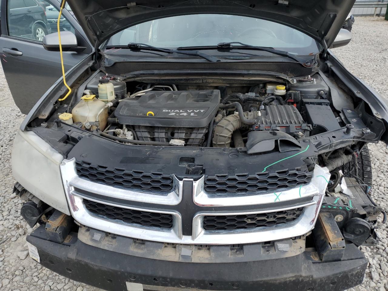 2012 Dodge Avenger - Image 11