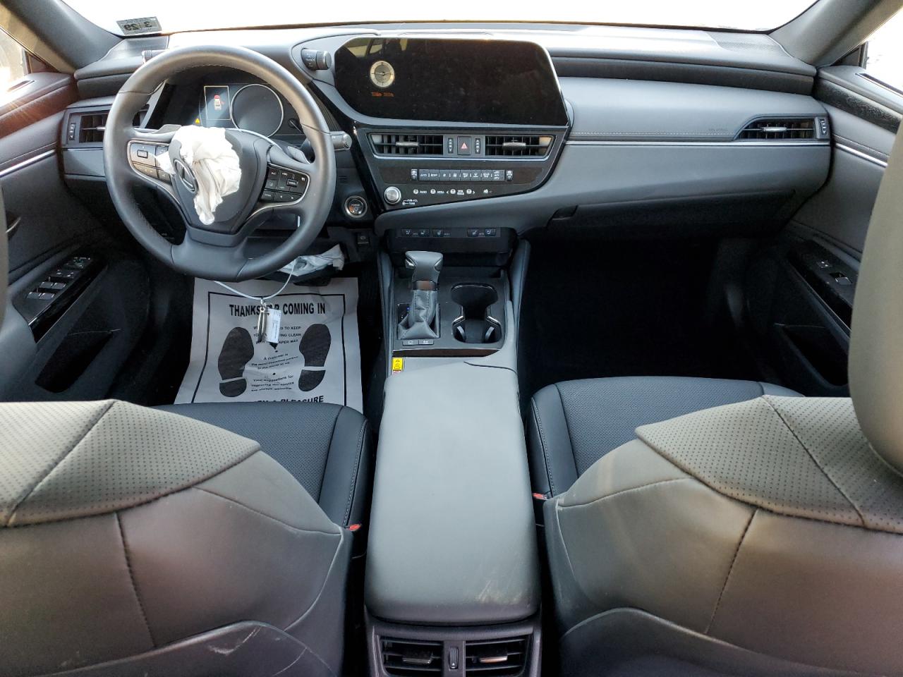 2024 Lexus ES - Image 8