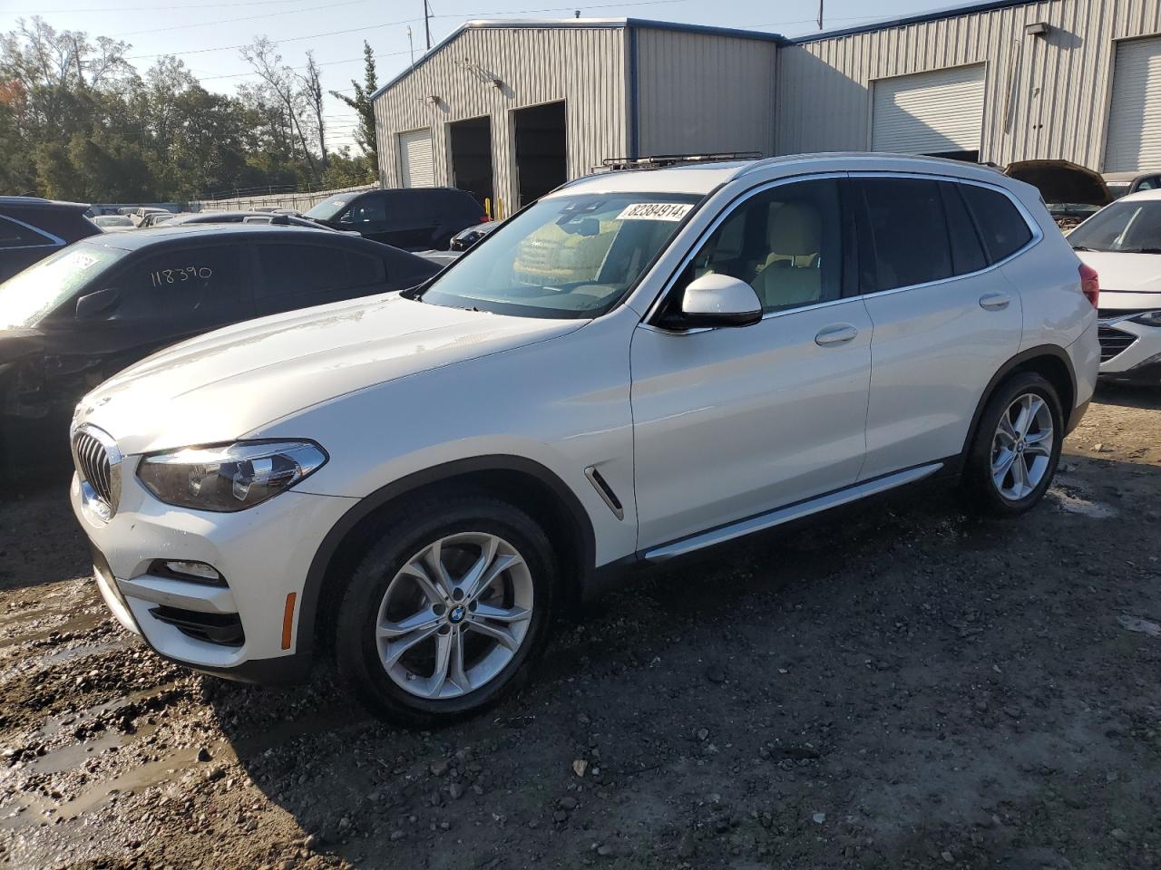 VIN 5UXTR7C58KLF33011 2019 BMW X3 no.1