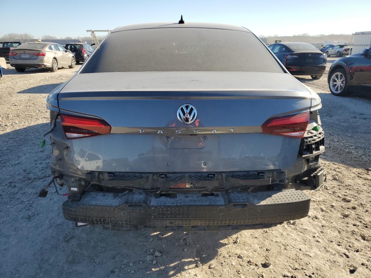 2022 Volkswagen Passat - Image 6