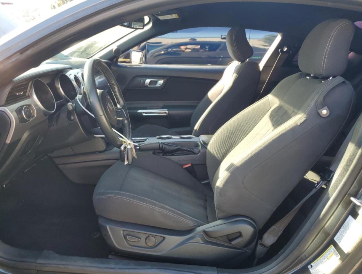 2020 Ford Mustang - Image 7