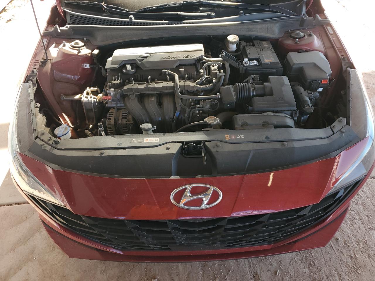 2023 Hyundai Elantra - Image 12