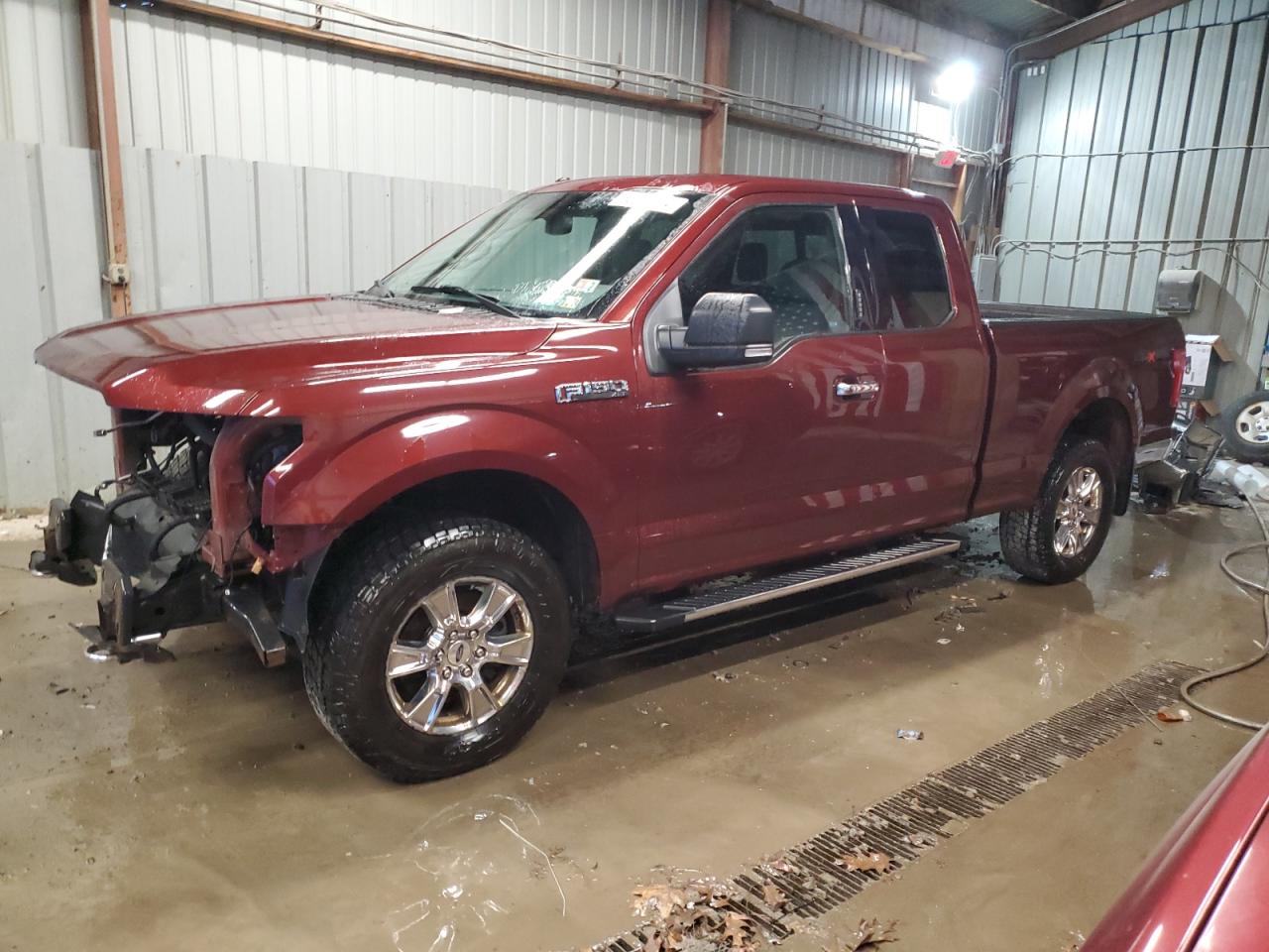 VIN 1FTFX1EF9GFB67330 2016 FORD F-150 no.1