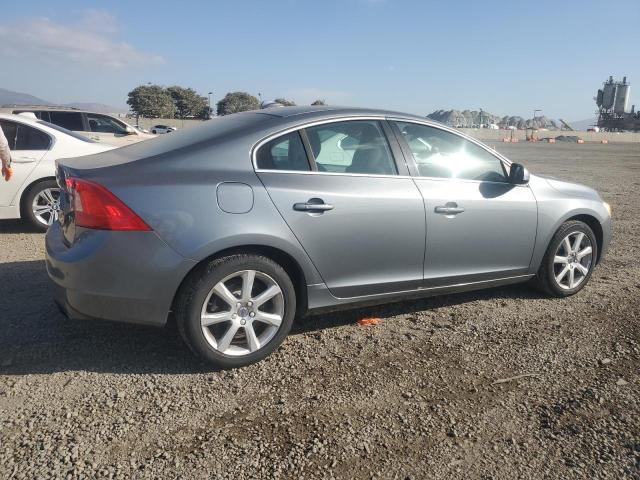 Седани VOLVO S60 2016 Сірий