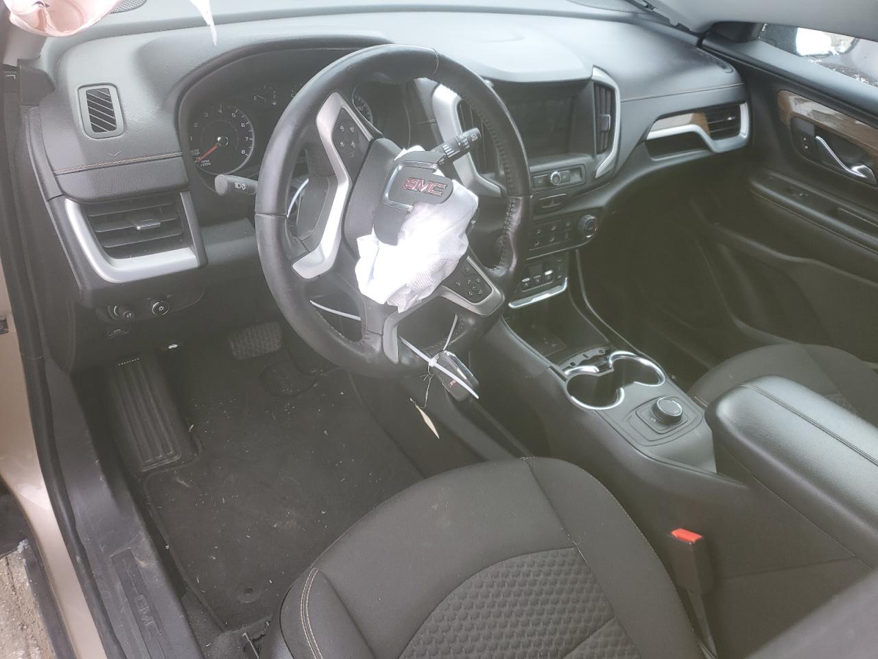 2018 GMC Terrain - Image 8