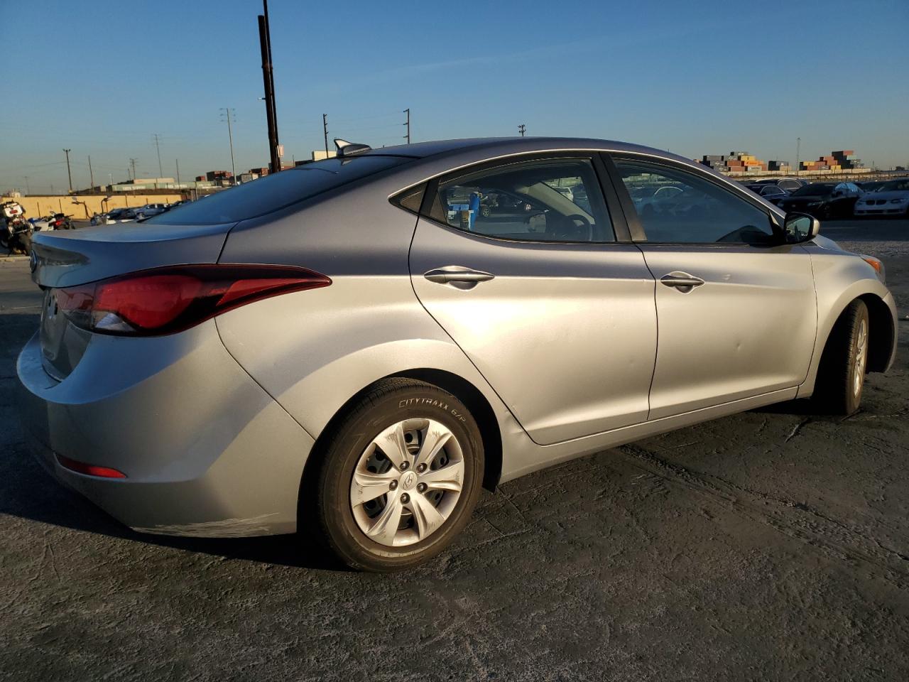 VIN 5NPDH4AE0GH735893 2016 HYUNDAI ELANTRA no.3